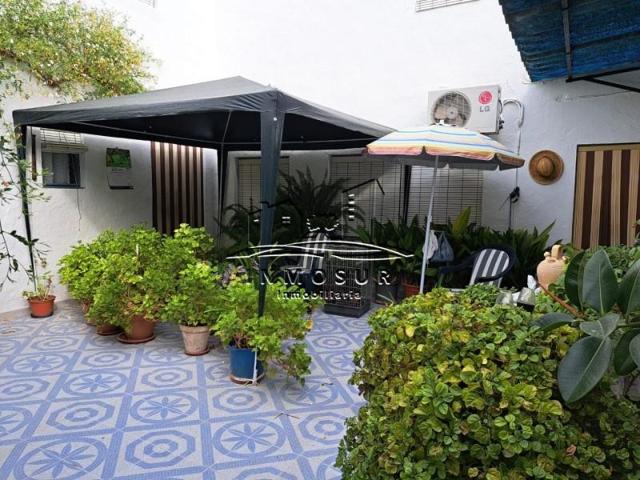 Chalet en venta en Lucena, Lucena photo 0
