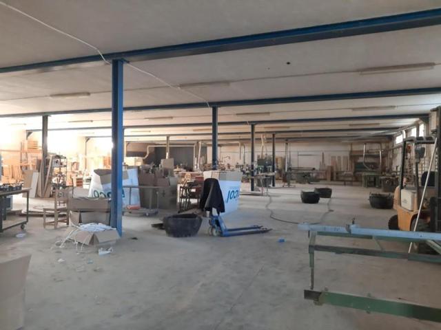 Nave industrial en venta en Lucena, Lucena photo 0