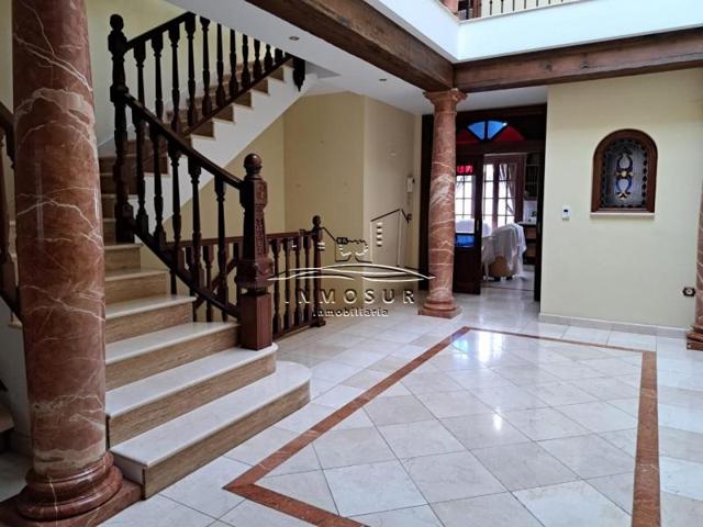 Casa en venta en Lucena, Lucena photo 0