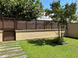 Chalet en venta en Plasencia, Luis velez de guevara, 10600 photo 0