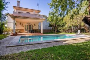 Casa en venta en Mairena del Aljarafe, Nuevo Bulevar photo 0