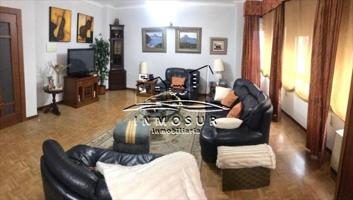 Adosada en venta en Lucena, Lucena photo 0