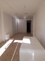 Local comercial en alquiler en Abrera, Ajuntament photo 0