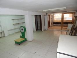 Local comercial en alquiler en Ontinyent, Sant Josep photo 0