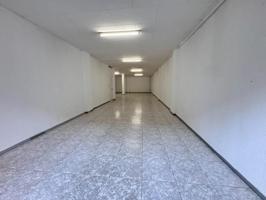 Local comercial en alquiler en Alzira, Alzira photo 0