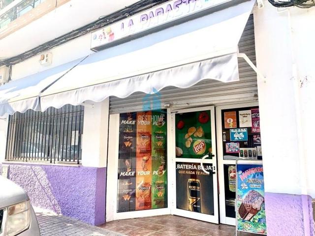 Local comercial en alquiler en Moncada, De la Ermita photo 0