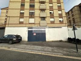 Local comercial en alquiler en Oviedo, Oviedo photo 0