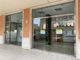 Local comercial en alquiler en Valladolid, Covaresa - Parque Alameda photo 0