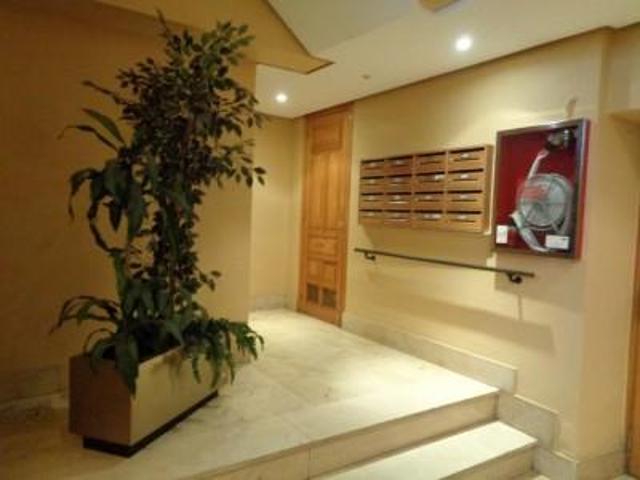 Local comercial en alquiler en Valladolid, Centro photo 0