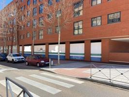 Local comercial en alquiler en Valladolid, Villa de prado photo 0
