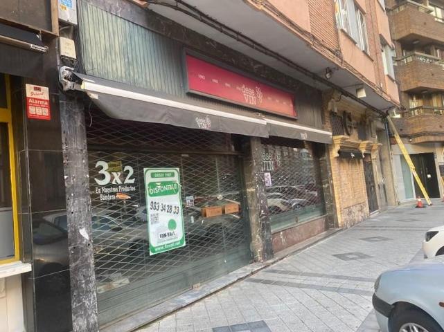 Local comercial en alquiler en Valladolid, Centro photo 0