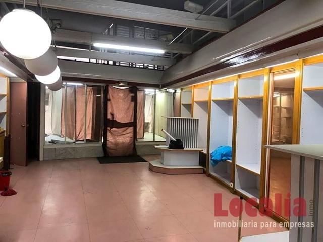 Local comercial en alquiler en Torrelavega, Calle José María Pereda, 39300 photo 0