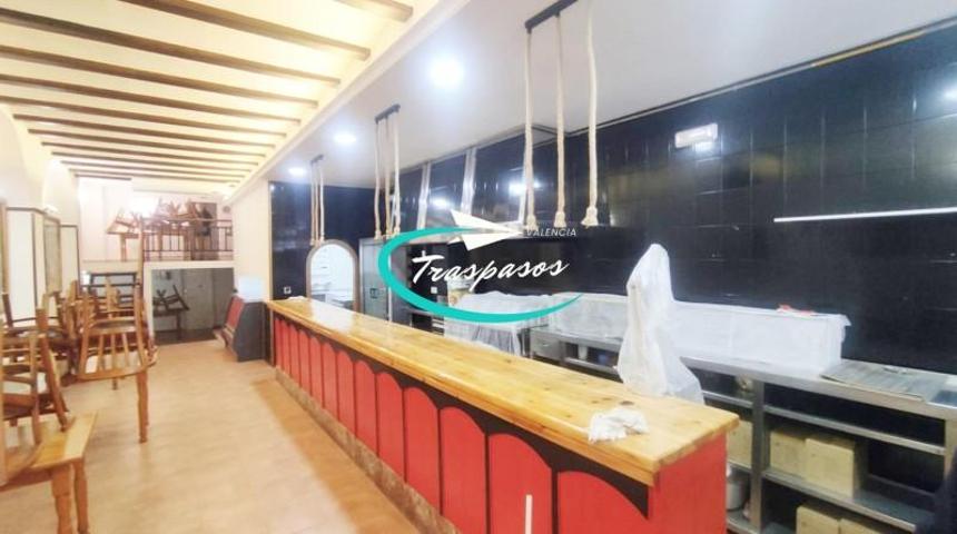 Local comercial en alquiler en Valencia, Centro - Sant Francesc photo 0