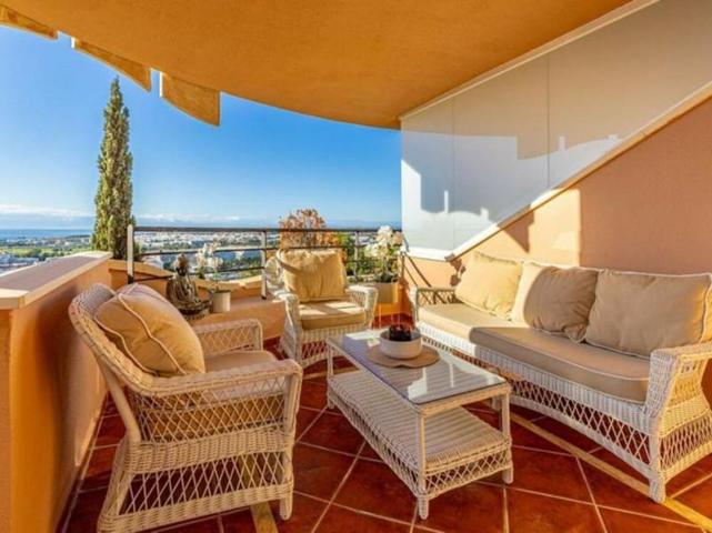 Apartamento en alquiler en Marbella, Nueva Andalucia - Magna Marbella photo 0