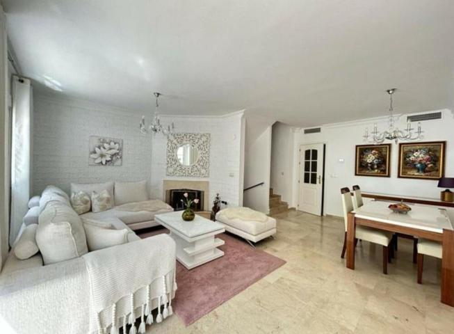 Casas de pueblo en alquiler en Marbella, Nueva Andalucia - Los Olivos photo 0