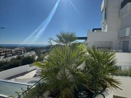 Apartamento en alquiler en Benahavís, La Quinta photo 0