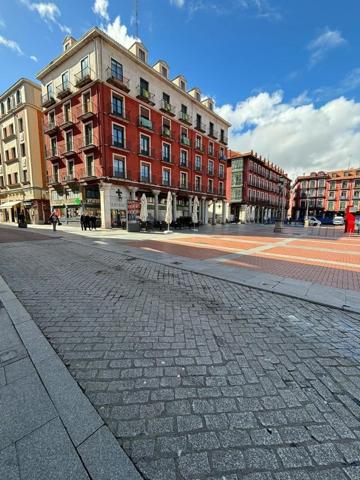 Local comercial en alquiler en Valladolid, Centro photo 0