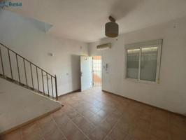 Piso en venta en Villamanrique de la Condesa, Andalucia photo 0