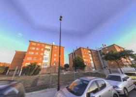 Piso en venta en Reus, Mestral photo 0