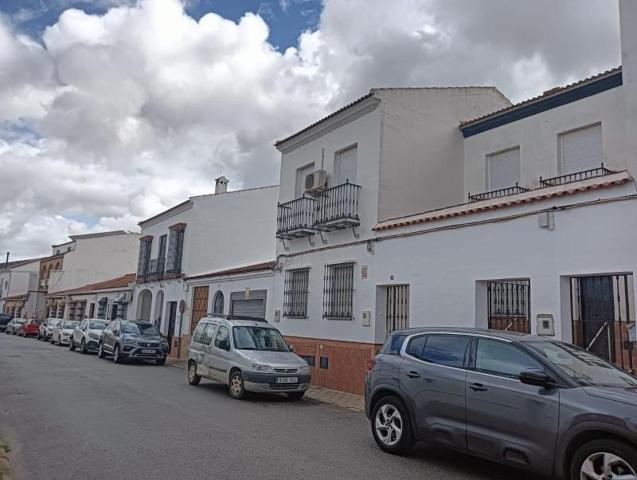 Adosada en venta en Pilas, Andalucia photo 0