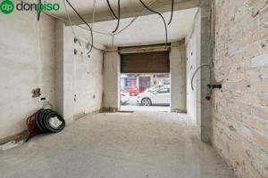 Local comercial en venta en Granada, Arabial photo 0