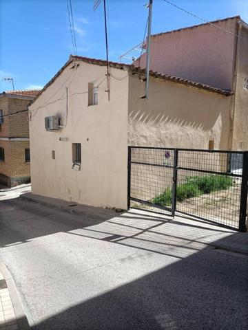 Adosada en venta en Navas del Rey, Centro photo 0