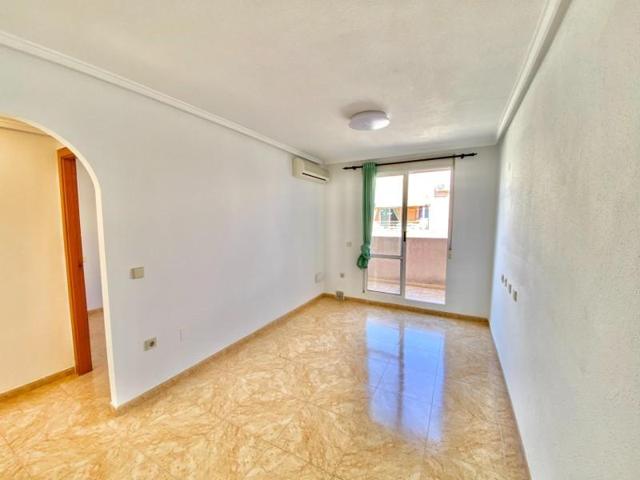 Aticos en venta en Torrevieja, Torrevieja photo 0