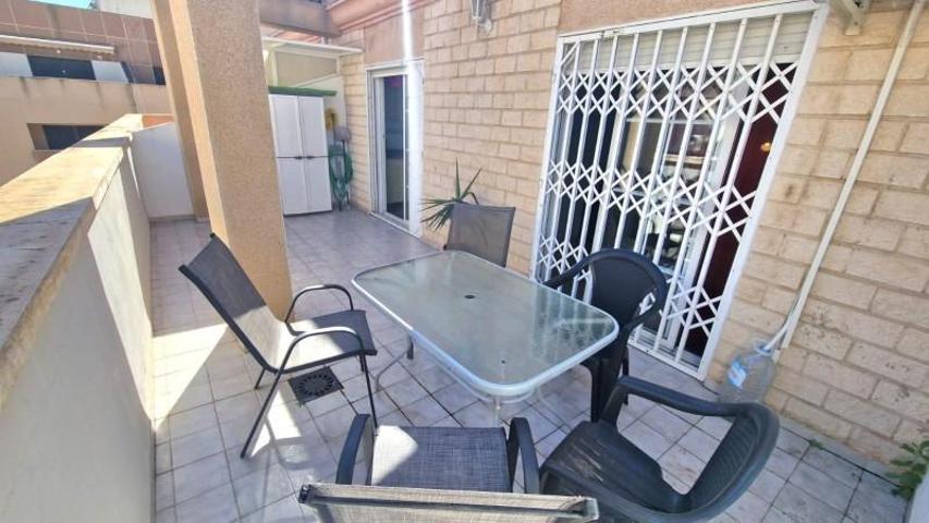 Apartamento en venta en Torrevieja, Centro photo 0