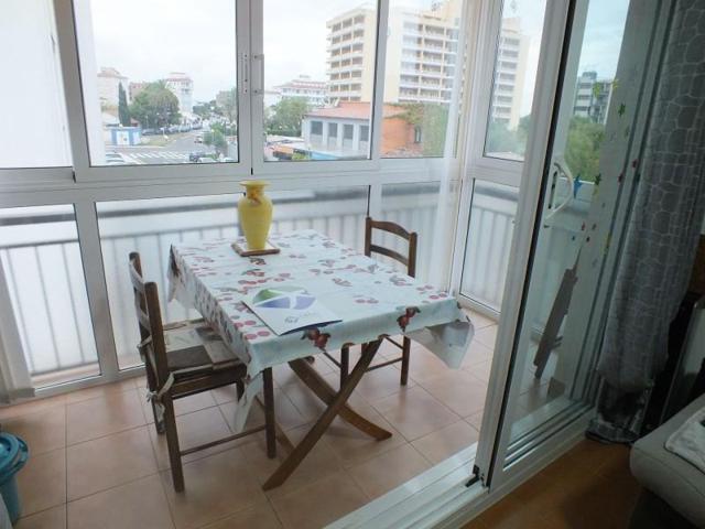 Apartamento en venta en Roses photo 0