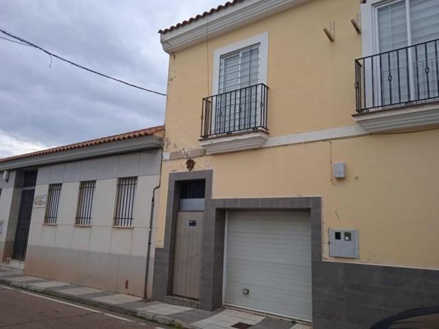 Chalet en venta en Mérida, Los Milagros - Corchera photo 0