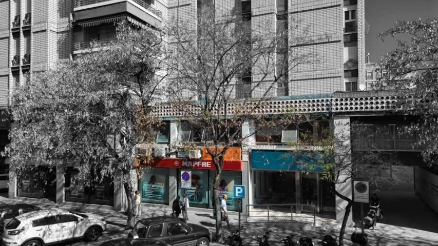 Local comercial en venta en Elche, Plaza Crevillente photo 0