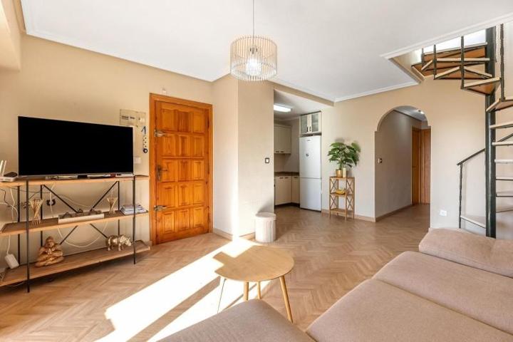 Atico Duplex en venta en Torrevieja, La Mata photo 0