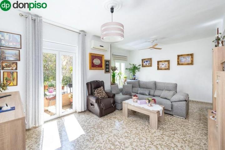 Piso en venta en Granada, Villarejo photo 0