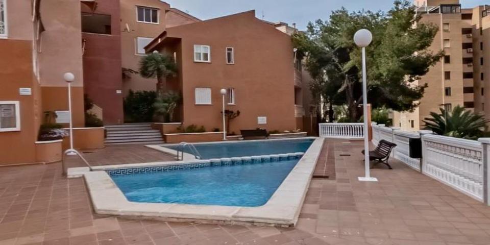 Apartamento en venta en Benidorm photo 0