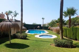 Piso en venta en Benalmádena, Calle de la Mancha, 29631 photo 0