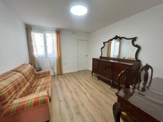 Piso en venta en Alicante, L'Alacantí photo 0
