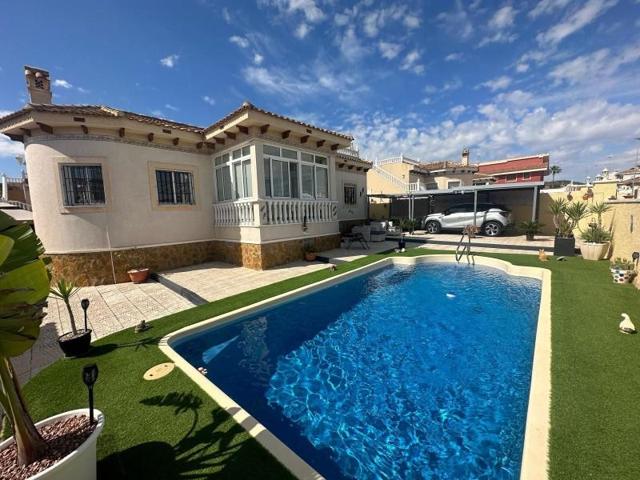 Chalet en venta en Bigastro, Comunidad valenciana photo 0