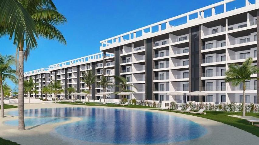 Apartamento en venta en Torrevieja, Torreblanca photo 0
