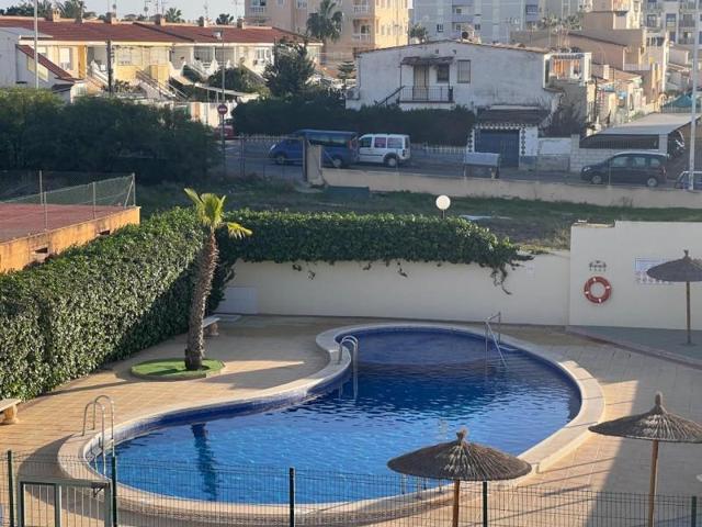 Chalet en venta en Torrevieja, Aguas Nuevas photo 0