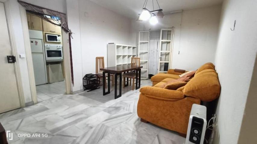 Entresuelo en venta en Sevilla, Encarnación-Las Setas photo 0
