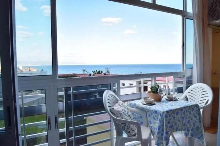 Apartamento en venta en Torremolinos, Centro photo 0