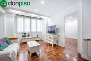 Piso en venta en Granada, Pajaritos photo 0
