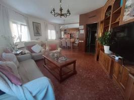 Piso en venta en Cornellà de Llobregat, Centre photo 0