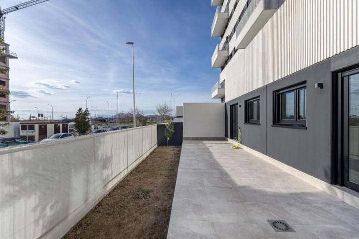 Piso en venta en Granada, Albayda photo 0