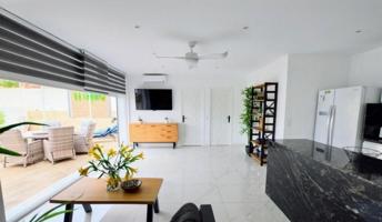 Chalet en venta en San Miguel de Salinas, Urbanizacion blue lagoon photo 0