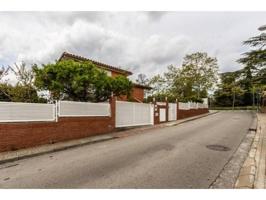 Chalet en venta en Sabadell, Castellarnau photo 0