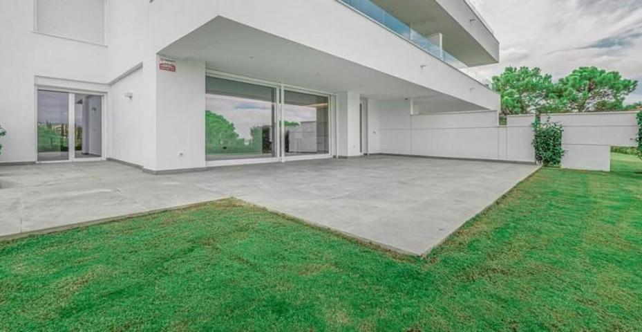 Planta baja en venta en Benahavís, La Quinta photo 0