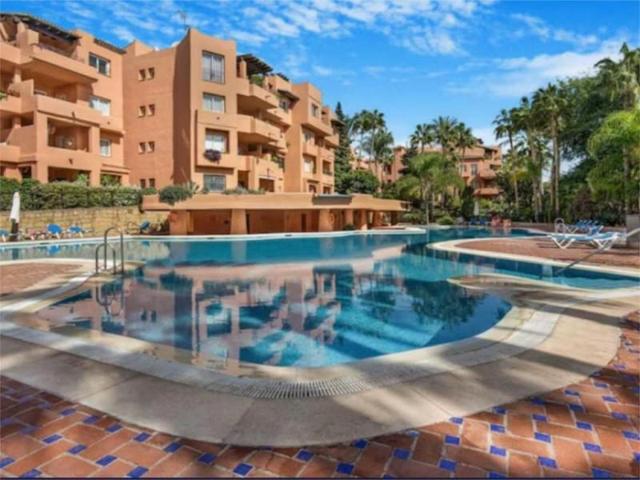 Apartamento en alquiler en Marbella, Marbella Golden Mile - Oasis de Marbella photo 0