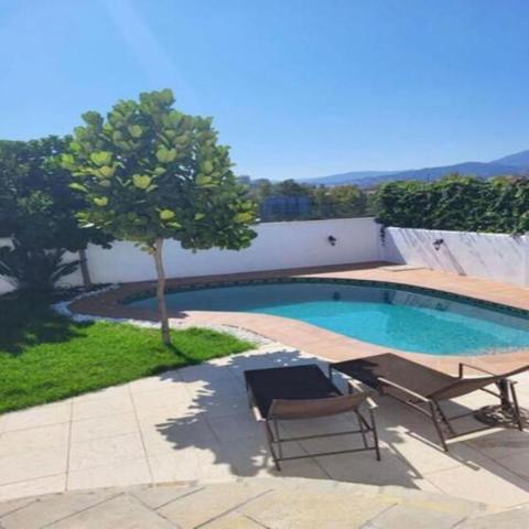 Chalet en alquiler en Marbella, Marbella photo 0