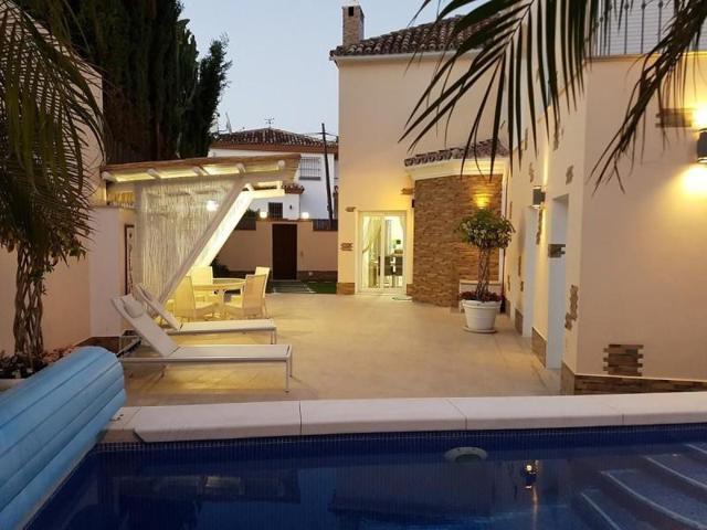 Chalet en alquiler en San Pedro de Alcántara, San Pedro Playa photo 0